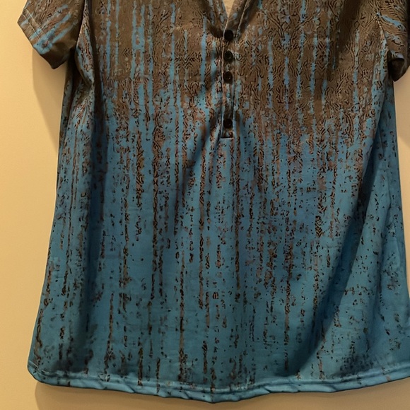 Ladies top size large - Picture 3 of 4